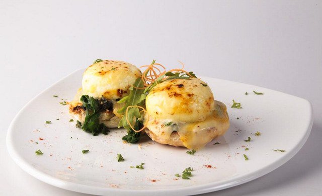 Our local experts picked 10 brunch places for you to eat this Sunday. #happyeaster buff.ly/1o9e0HC