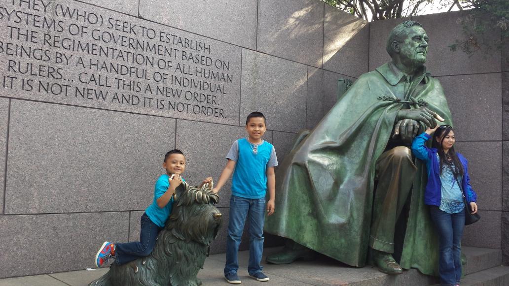 roxi_ordonez's tweet photo. Pasando unLindoDia&Franklin DeLano Roosevelt Memorial @BarrettAPS @APSface @everykidinapark #SpringBrkAps #kwbpride https://t.co/NCiBUzrQbU