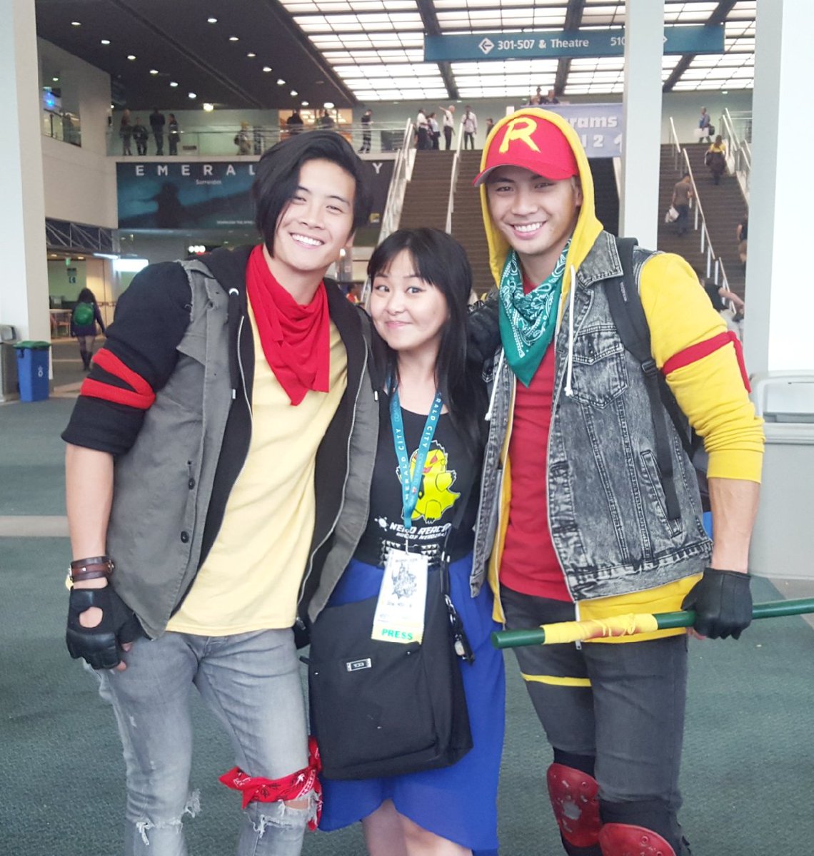 lsirikul's tweet photo. Yay! @adatseng! I found the Sudarso brothers @PeterSAdrian @Yoshistunts #haikuwithhotties #wondercon #calendarmen https://t.co/0VkvVpNU9l