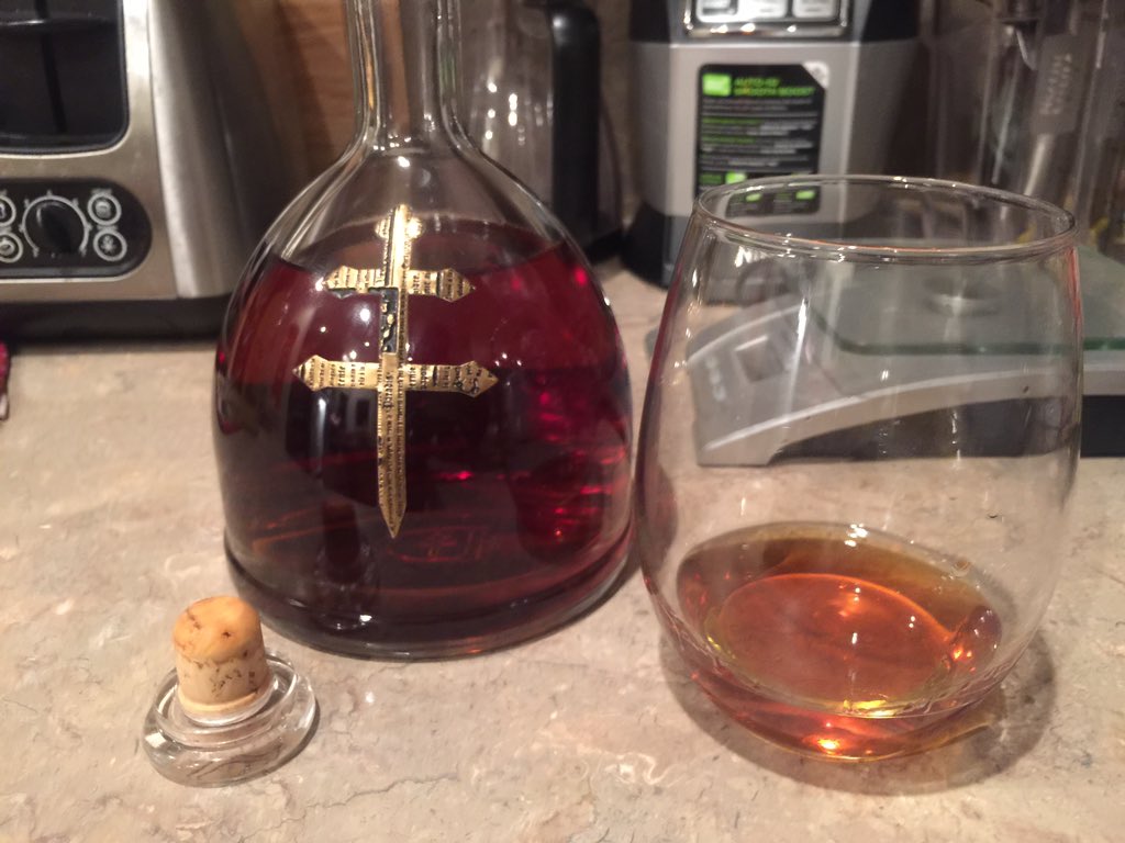 rackley_wayne's tweet photo. She said if it ain't Dussé she ain't sipn @TAXSTONE https://t.co/mx2rR1jtyc