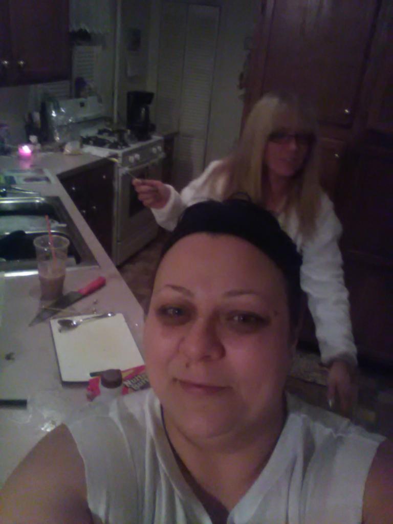 Angeliquesoliv2's tweet image. #makingcandy