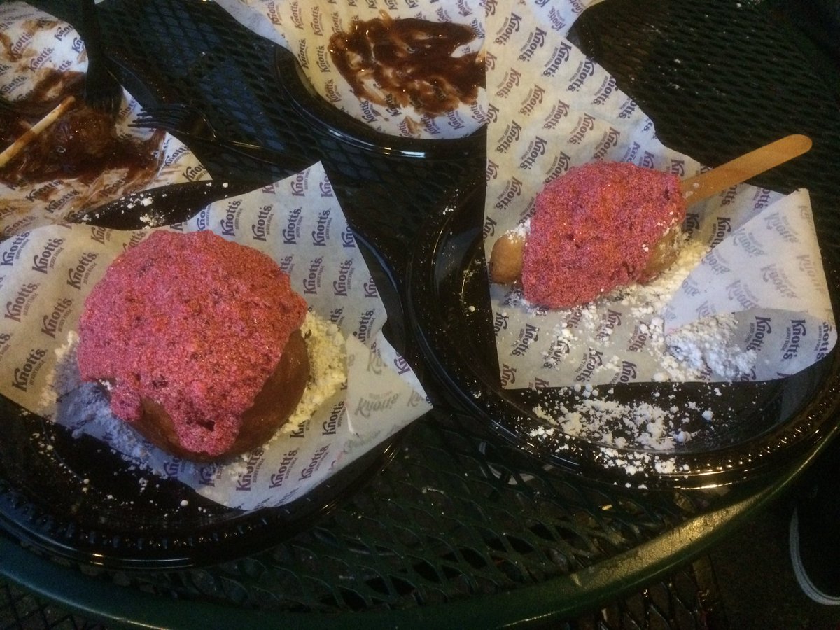 napobiggun's tweet image. @knotts Where the @knottsfunbun meets #FunStick . This is going to be fun!