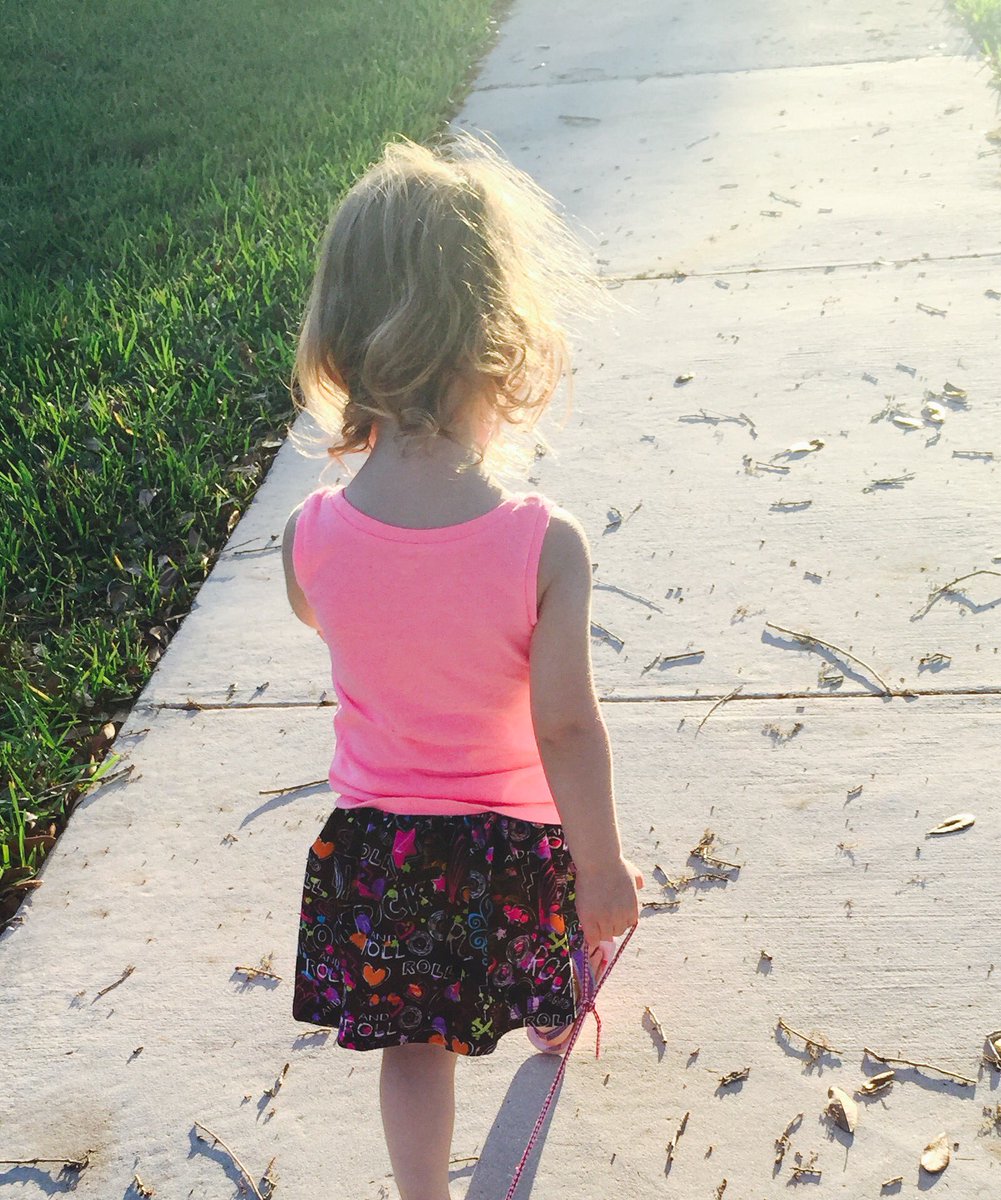 lispaige's tweet photo. Her skirt says #rock n #roll! #rockstar baby. My 💓. 💀🎤🎸 #raisingarocker https://t.co/9TNb37oqjw
