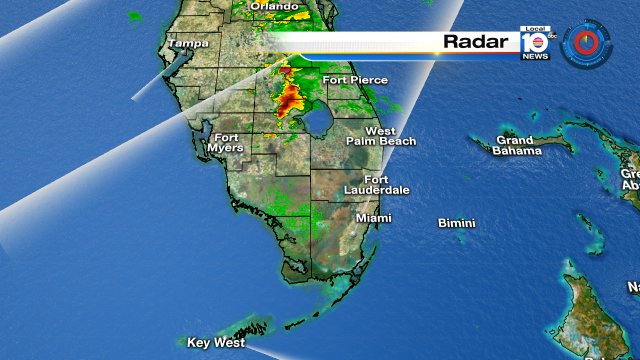 Storms developing north of the lake. Join meteorologist @TrentAricTV tonight at 11:44pm after the 10 commandments https://t.co/ZTZVJn6U6L