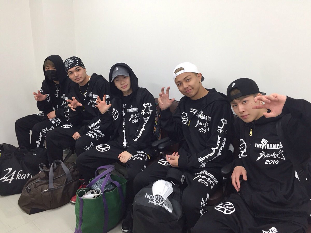 武知海青です！楽屋到着しました！ 本日は那覇メインプレイスにて