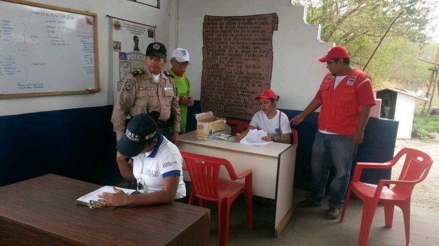 GmatvvBarinas's tweet photo. Aplicación d pruebas toxicológicas a chóferes en Estación #PNB Masparro! @RedONABarinas @UNESBARINAS @MiguelRamirito https://t.co/0xI2m4Zofm