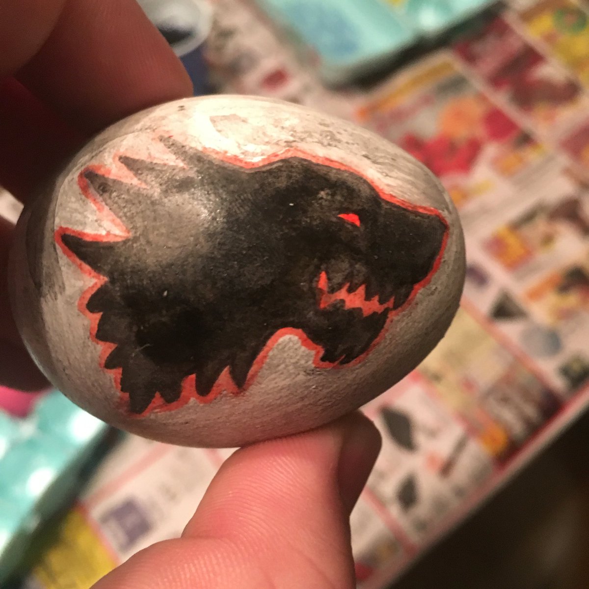 BrassNasty's tweet photo. @GameOfThrones Easter is coming #winteriscoming #gardenofbones #stark #dragoneggs https://t.co/iWgB7pWA5q