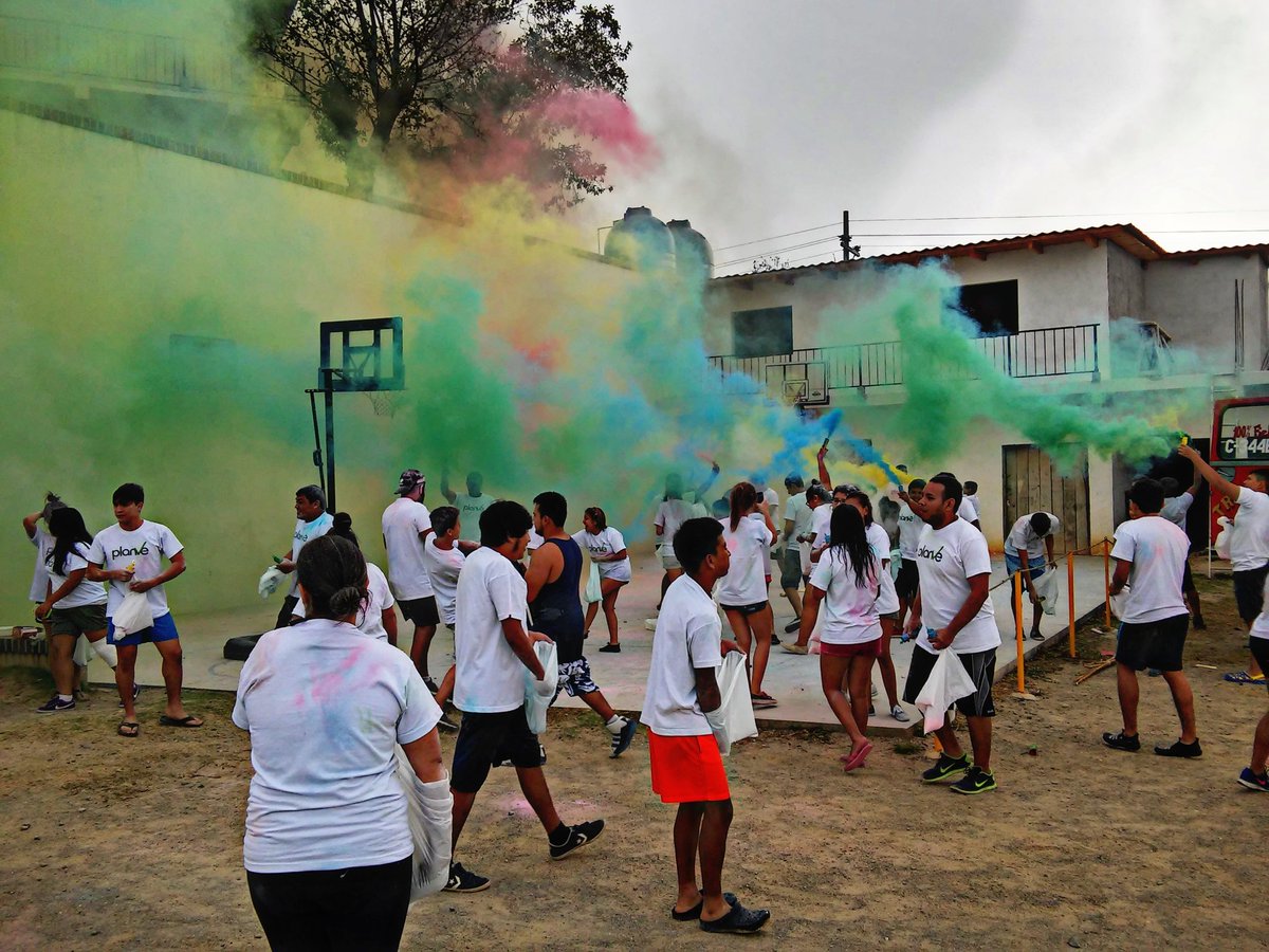 GabyMorales__'s tweet image. 😛💣💥🎉
#NowSummer #NowColor #Panajachel #Friends