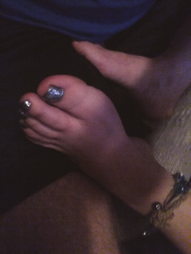 hard4feet's tweet photo. #CockRub #FootFetish #Toes #Feet #MILF #Wife #HardMeat https://t.co/NRpqsEFZoD