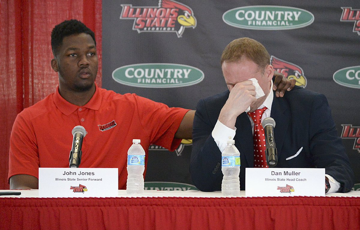 ChicagoSports's tweet image. Illinois State still struggles with last April's tragedy, by @sryantribune fw.to/og4xIRP