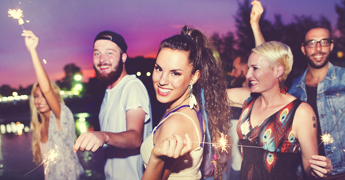 Please remember that drinking and swimming don't mix! #Retweet and help us keep more people safe.