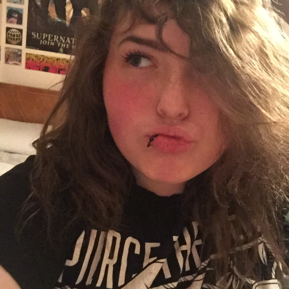 shrekayla's tweet photo. this is real this is me #nomaskproject https://t.co/mSSjHKrpeV