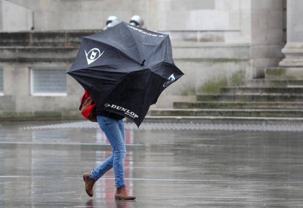 Warning trees and electricity supplies could be bought down when storm Katie hits Berkshire
newburyandthatchamchronicle.co.uk/news/14386425.…