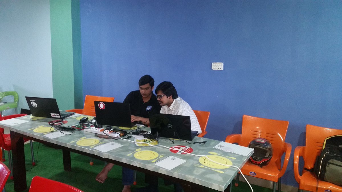 Waqas_Sahab's tweet image. @najamsikander @codebarpk @JumpStartPk @launchpad_7