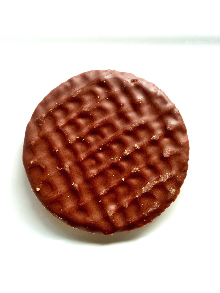 TootingAbout's tweet photo. Happy Easter my fellow Tootopians!! π£π π« I'm celebrating with my first biscuit in 40 days... #goodbyelent #Tooting https://t.co/YATVcFcFCj