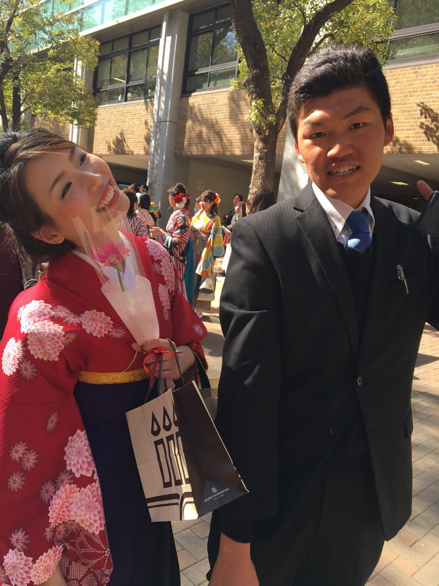 kinchan931024's tweet photo. 最後に経営！

大学生活の中で一番長かった時間はやっぱり経営(^^)
ゼミ、授業とか今から思い返せばいろんな思い出あるなぁって思うし迷惑もめっちゃかけてきた思う(>_<)
こんな自分ですが仲良くしてくれてありがとう(^^) https://t.co/M70i3BBMy5