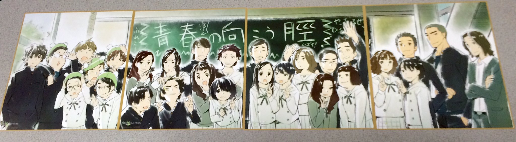岩窟王 あの花 秩父三部作 Twitterissa Ajの秩父アニメツーリズム実行委員会ブースに展示されていた ここさけのクラスメイト集合スタンディングは いずれ秩父で実物を見ることが出来るでしょうが 驚いたのが足元までイラストがあった事 色紙