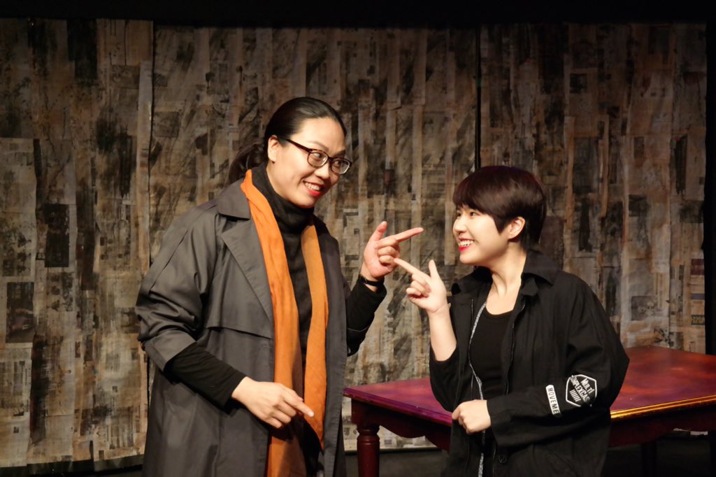 barameee's tweet photo. #바보를_찾는_7인의_등장인물 - 연출&amp;무대디자이너 편 https://t.co/ZccWERSDA2 https://t.co/jb2mbMdB6O