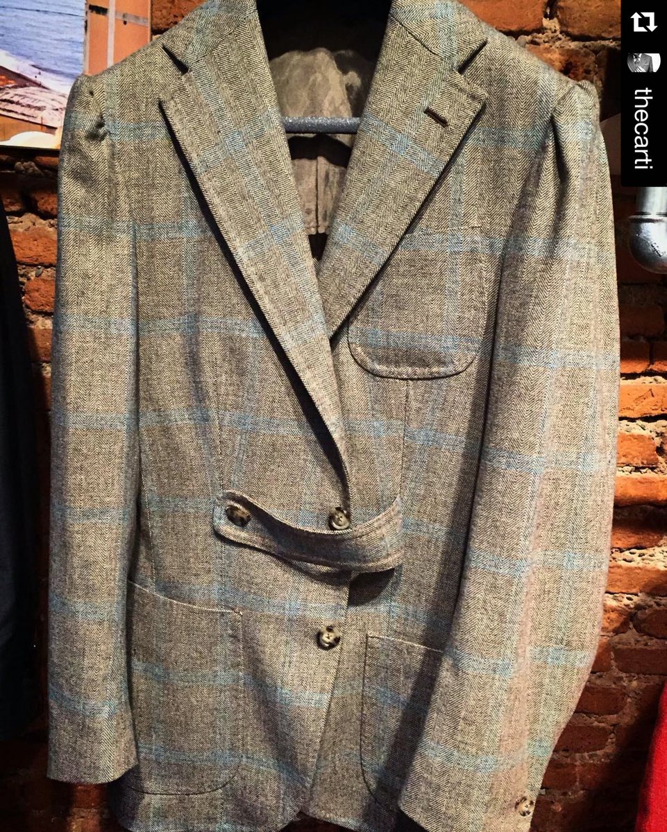 plus90atelier's tweet photo. Made by Our Italian tailor's hands in Milano for dandy Gentlemans MTM brands @thecarti from Milano 🇮🇹 #plus90atelier https://t.co/p6sfk1yshJ