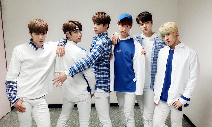 fantagiomusic_'s tweet photo. [#아스트로] 잠시 후 3시 40분부터 아스트로가 출연하는 #인기가요 가 방송됩니다🙌 파랑파랑 청량미 넘치는 아스트로의 #숨바꼭질 무대 본.방.사.수✌✌ 놓치지 마세요💘 https://t.co/aIQOKihaIo