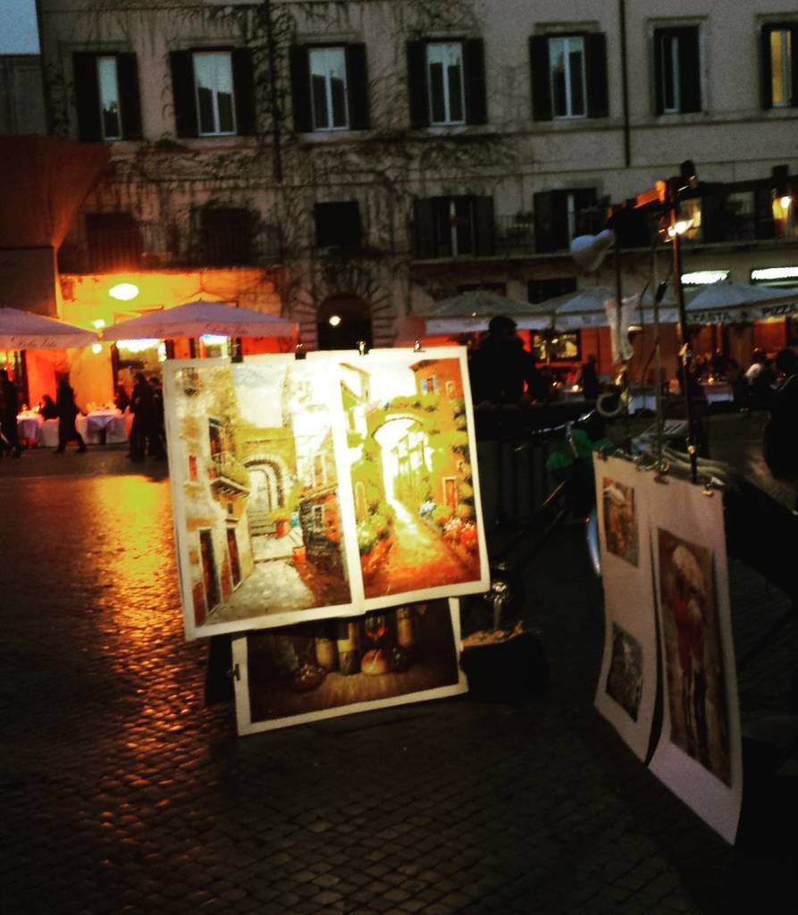 BrujaMaracc's tweet photo. Roma at Night ❤ ... #roma #streetart #paintings #lights #citybreaks #easterweekends by mayadasamy https://t.co/UDonWLFAR3
