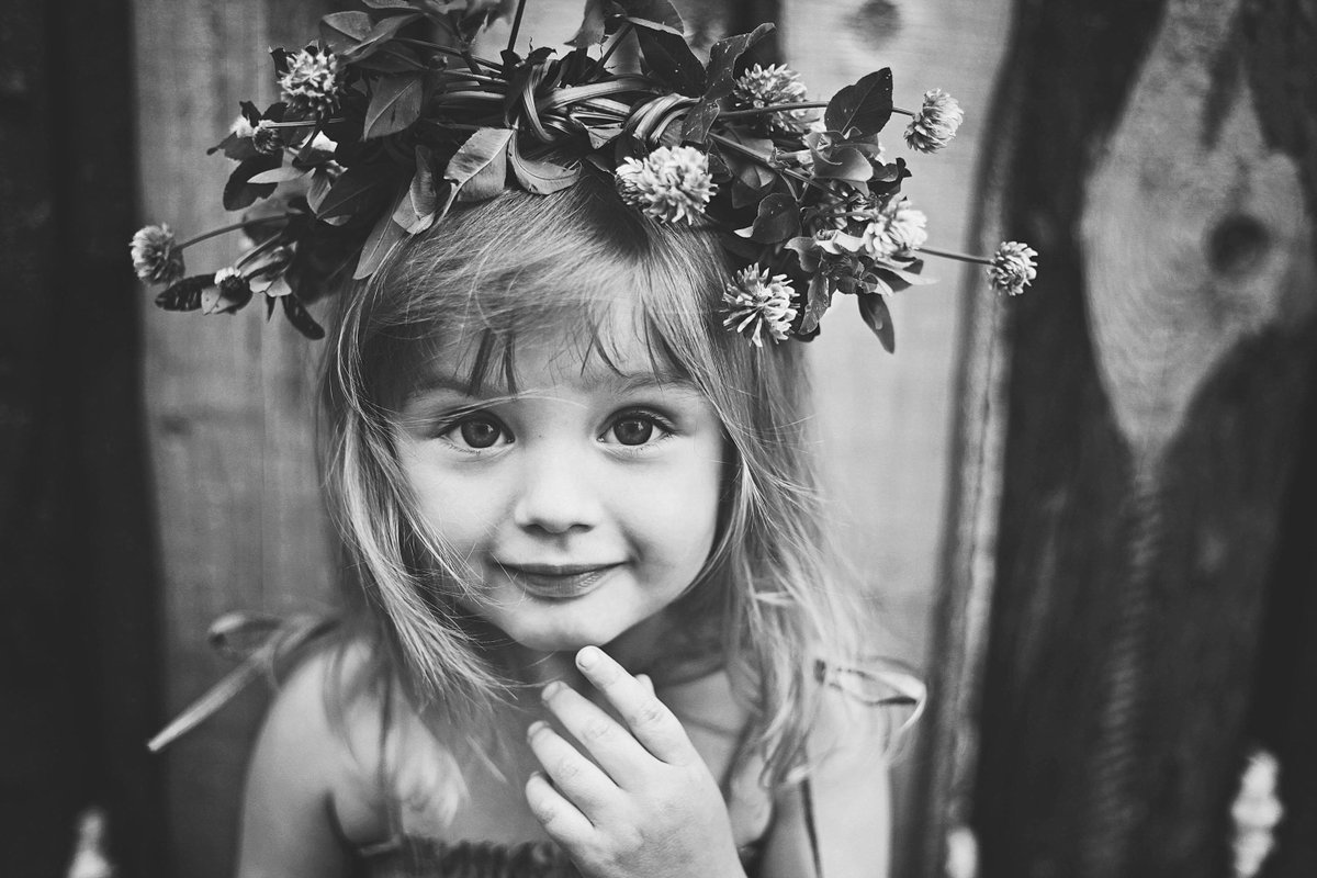 theartbo's tweet photo. Cherry Street by Sophie Philipova -> https://t.co/QZP9oJHNS8 #TheArtbo #Photography #kids https://t.co/sUclMkXlfU