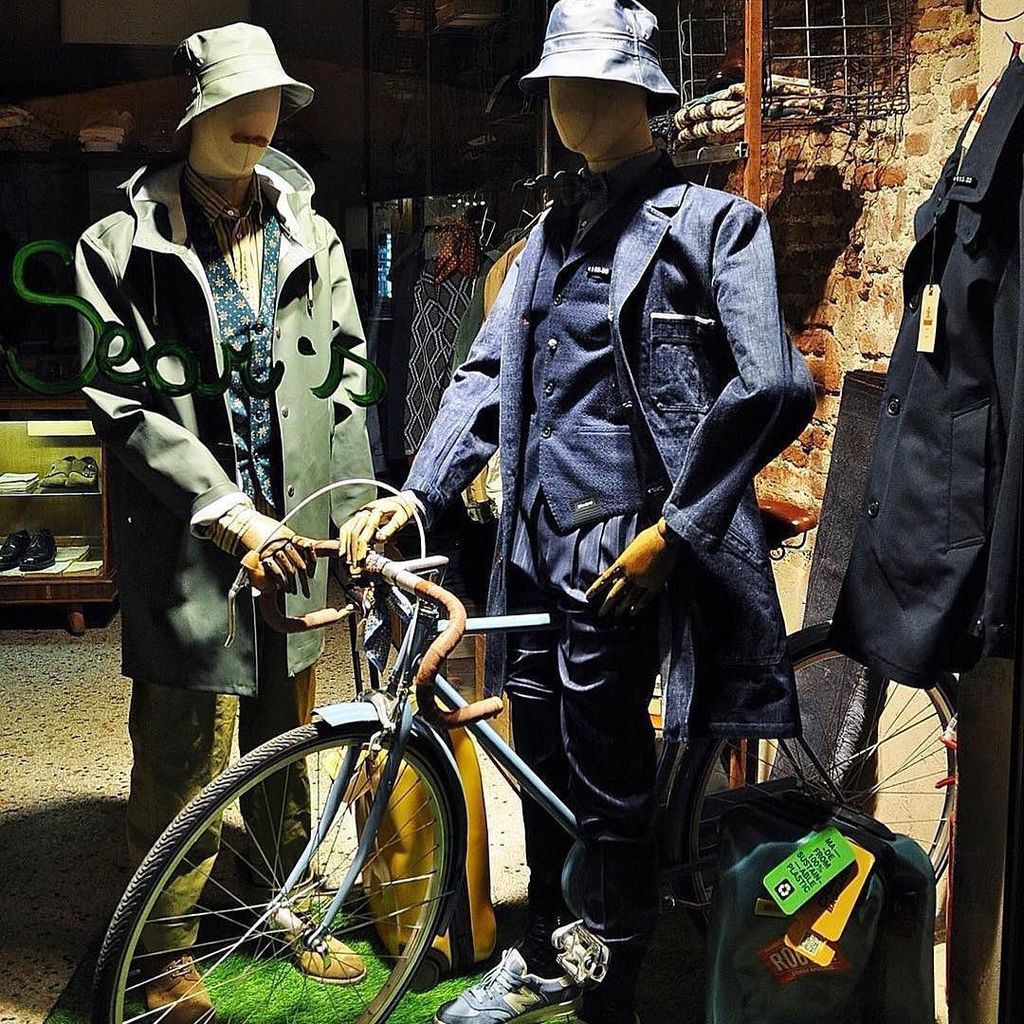 LondonMens_LCM's tweet image. #Repost @searsbassano with @repostapp.

・・・

#easterwindow #SEARSBASSANO #classicStore 

@john_sheep @newbalance @s…