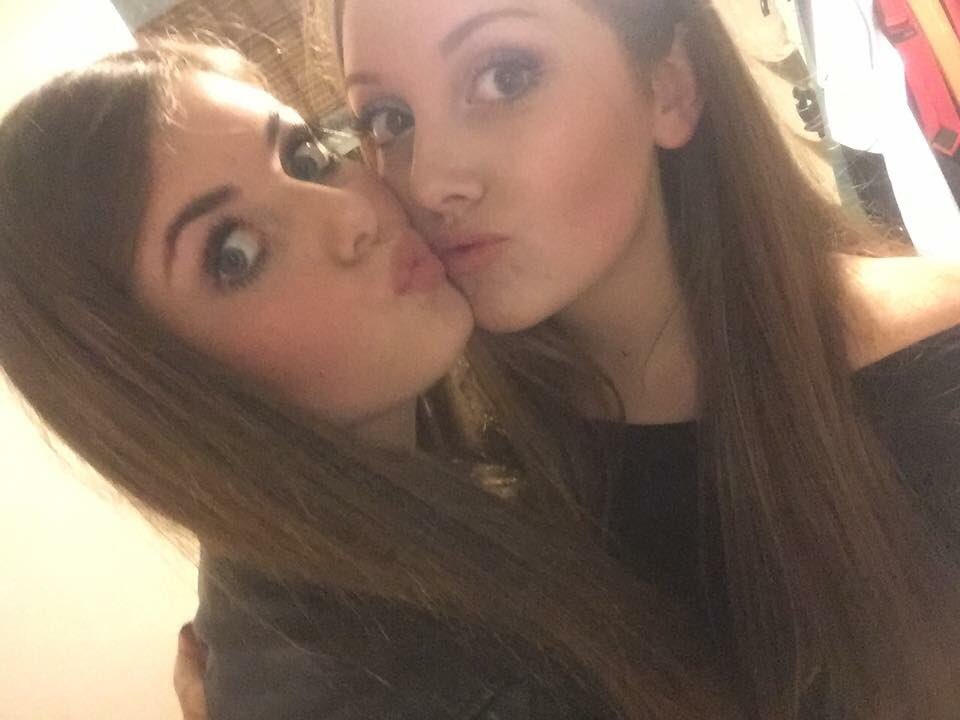 libbypotter_'s tweet photo. Happy birthday @_laurenndavis !!! Hope you have the bestest day 🎉🎉🎉 love you lots💖💖 https://t.co/gLEme9QPqW