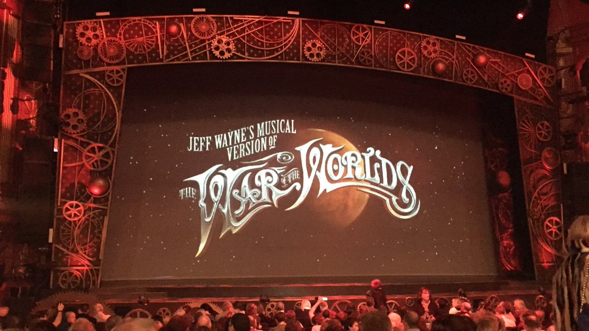 onecrapguy's tweet photo. All in @twotwofficial were brilliant last night but I have to say that @Heidi_range stole the show for me! #weeeoo https://t.co/7hKaTFSVqO