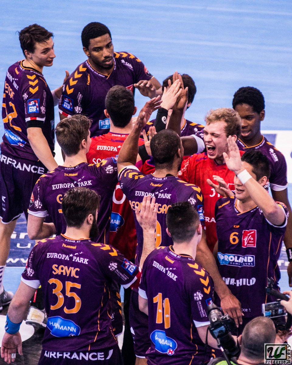 SAHB_67's tweet photo. Les Violets ont enchanté le CSI https://t.co/kLRv2322gH @dnatweets #sport #handball @handballproD2 https://t.co/ASGi0ZmSsU