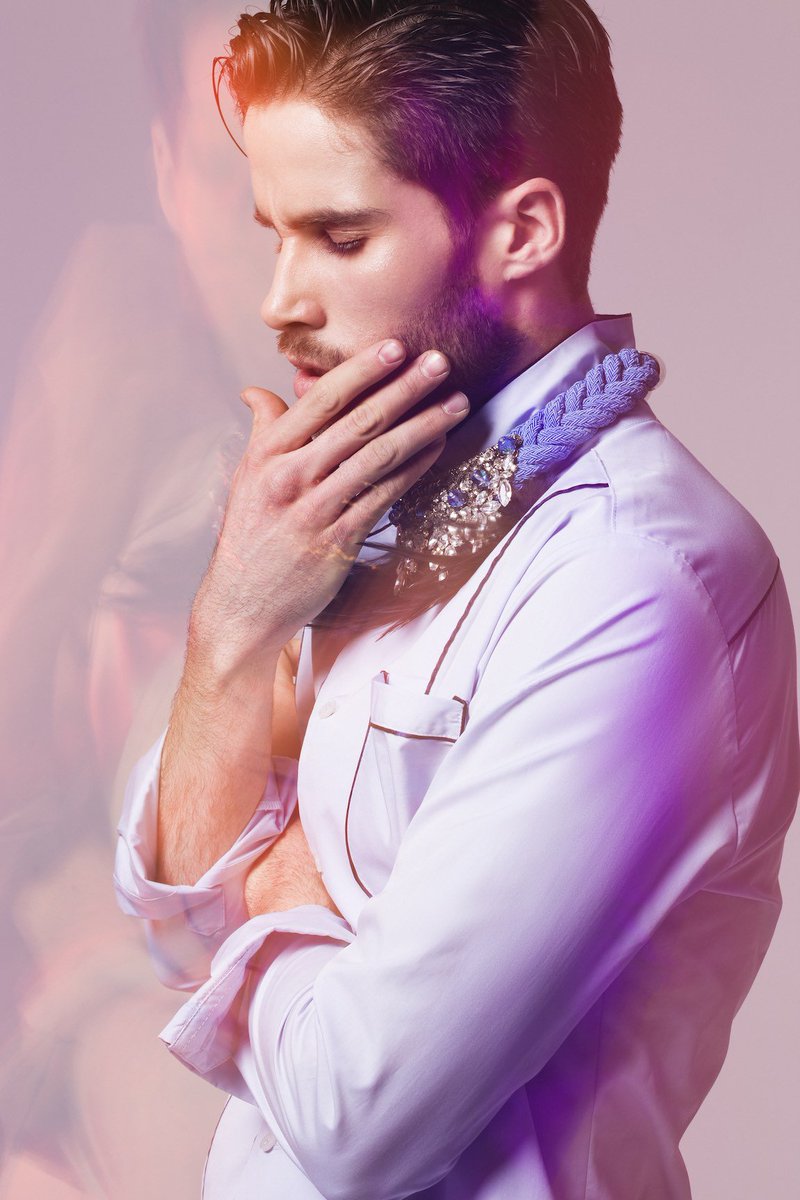trendhunterseye's tweet photo. #Número8 #Dopra
Model:#DanielCabrera
Fotógrafo:#LuteDeniz
Estilista:#VirginiaMiranda
Fotos: https://t.co/ANmuVj0UEh https://t.co/ZNjy2vBbL2