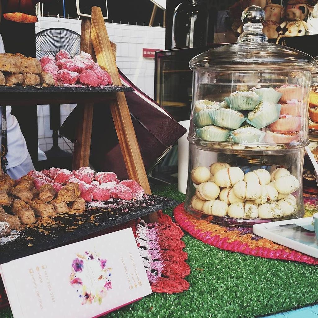 louannsab's tweet photo. Yummy Delicious' very cute booth at the #qms2016 #qiff #foodie #foodstagram #instafood #foodblogqatar #blogger #doh… https://t.co/p5lpvyZ8pL