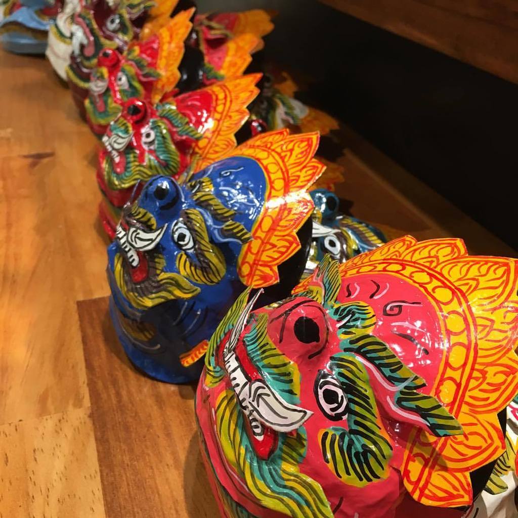 NoWisdomTeeth's tweet photo. Smaller versions of Khmer dance masks #Reamker #mask #khmer #PhnomPenh #Cambodia (at AEON MALL Phnom Penh) https://t.co/rJS5IupfDQ