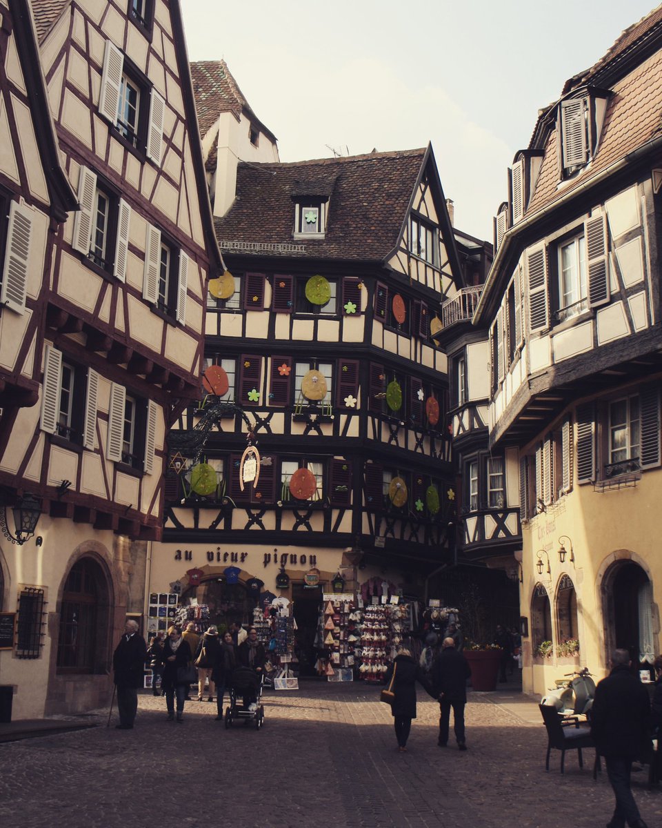 jan_333_d's tweet photo. #architecture #trip #happy  #photooftheday #ostern #easter #hase #frohe #osterhase #schokolade #eier #happyeaster https://t.co/FAGABZIi9d