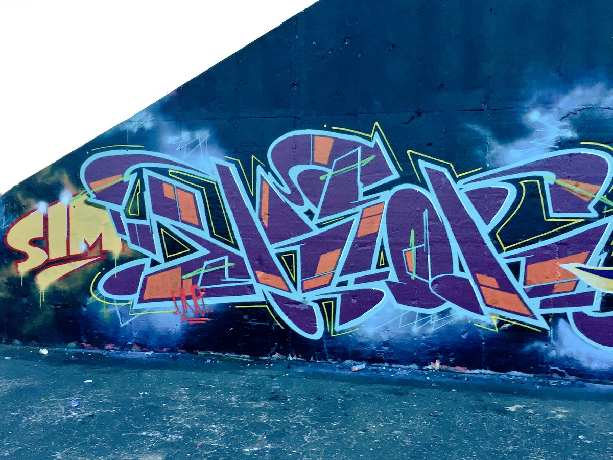 burgeramt's tweet photo. SKION 2016 #blankenburg #skion #sim #sim1991 #simcrew #styleinmotion #uno #berlin #bremerhaven #Graffiti https://t.co/c3h01EP6dZ