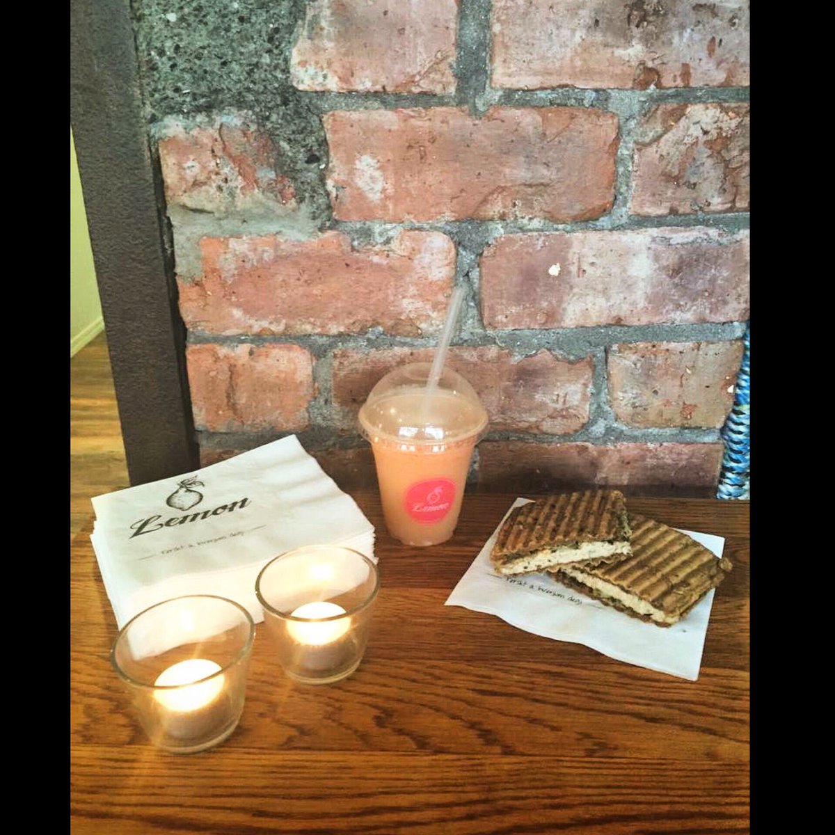 Gleðilega páska! Opið 12-18 á laugaveginum í dag🍋🐥💛