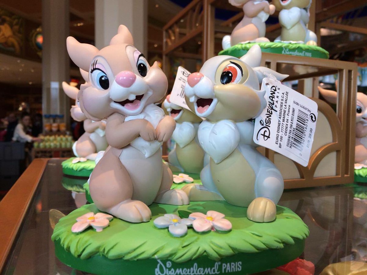 Nouvelle figurine avec Pan-Pan et Miss Bunny à @DisneylandParis