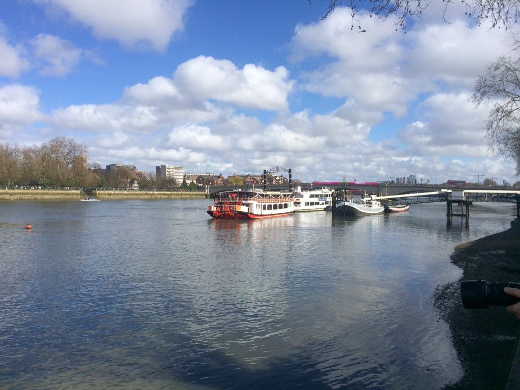 Waiting for the boat race to begin. #putney #boatrace #putneybridge