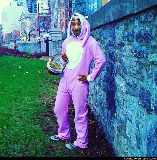 WithoutReasonUK's tweet image. Happy Easter! We hope the Easter Bunny..Dogg.. Gave you what you wanted! #easter #bunny #snoopdogg @SnoopDogg