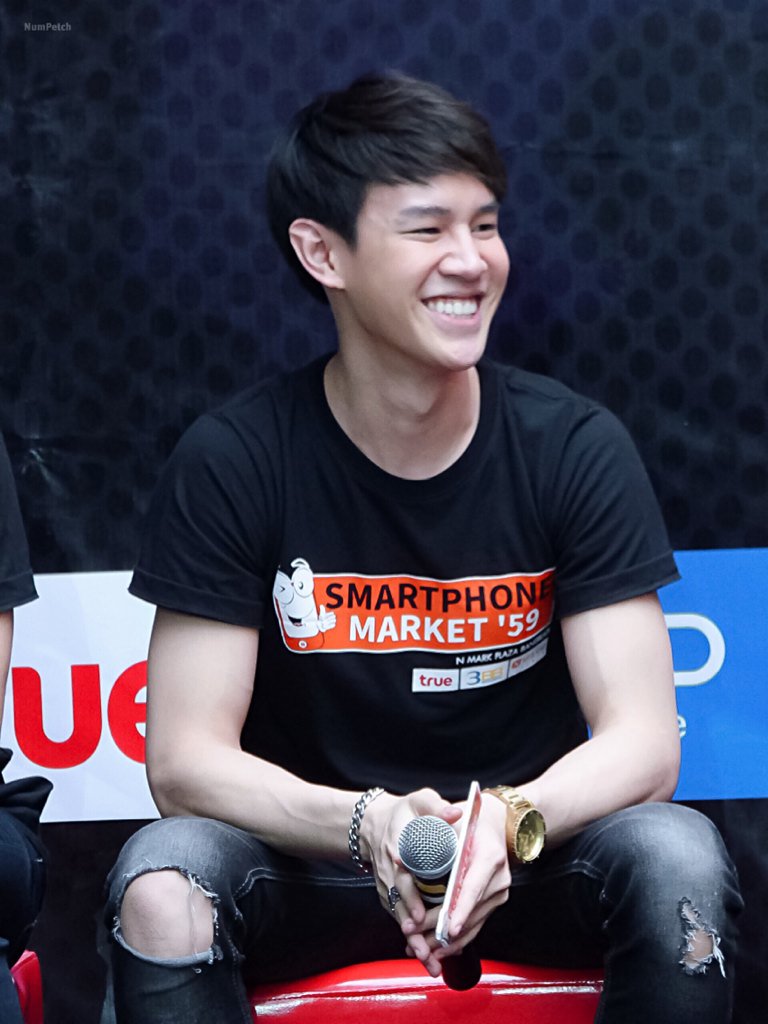 1155pet's tweet photo. เคยรักยังไงก้ยังรักอยู่อย่างงั้น 💚 #Nmark #สามี @Bomb_Kirati https://t.co/KCNbTOGo1H