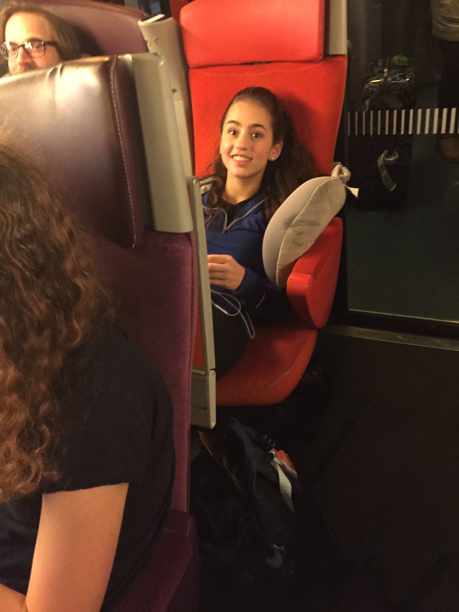 Anna Girin tweet media