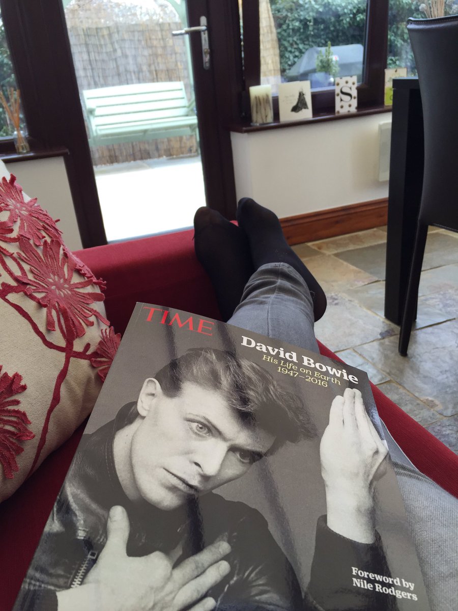 VJSUE's tweet photo. 1st Sunday for years that I can relax! #nomoreMBA #unlessIfail https://t.co/LlwtNCxwcP