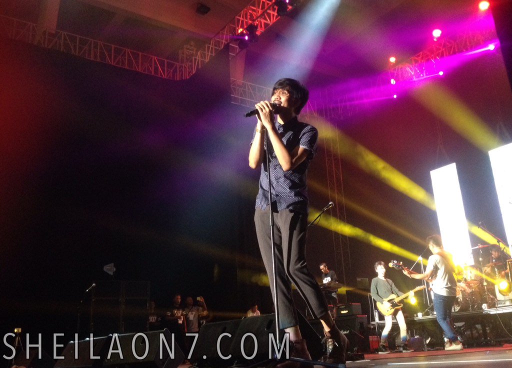 sheilaon7 tweet picture