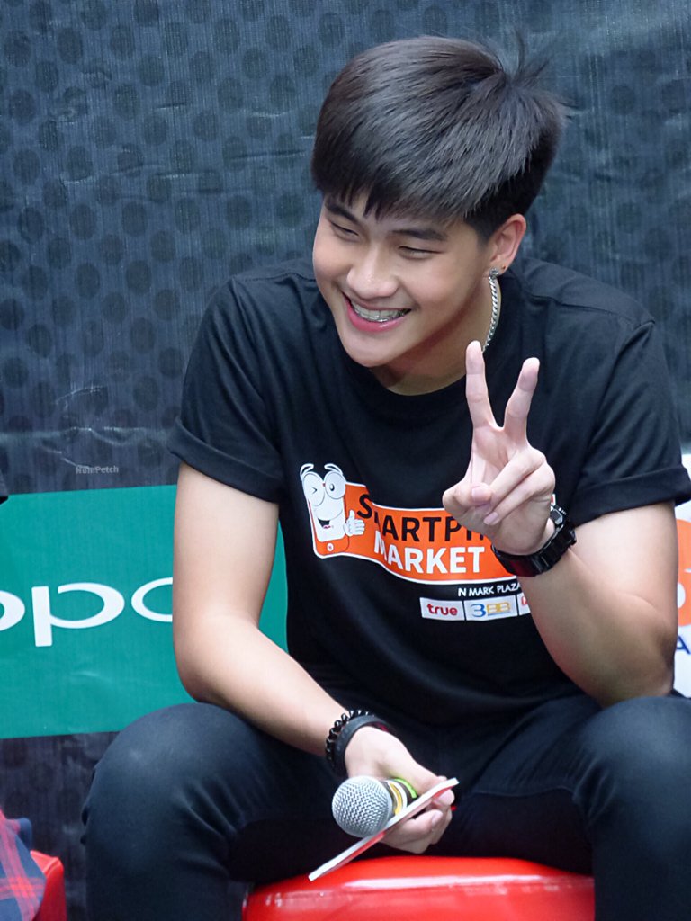 1155pet's tweet photo. สามีน้อยคนนี้เคยน่ารักยังไงก็ยังน่ารักเหมือนเดิมเพิ่มเติมคือน่ารักมากกกกก 😘💕 #Nmark @banktheewara https://t.co/Cn5i32mPLv