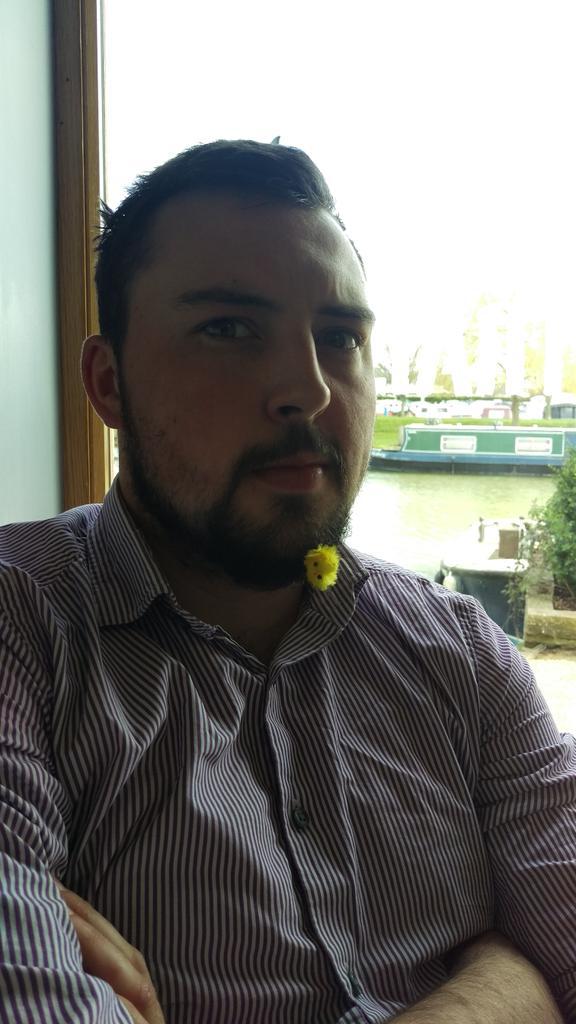 anthony_spooner's tweet photo. Picking up chicks at @GrandCentralEly #GCchick https://t.co/LRlWbKQU3M