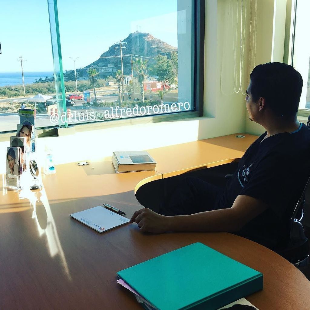 AACabobyBea's tweet photo. #office #clinic #HospitalHMas #Loscabos #Luxury #luxurylifestyle #sea #Paradise #FacialSurgery #DrLuisAlfredoRomero… https://t.co/ekbPYSr9Qq