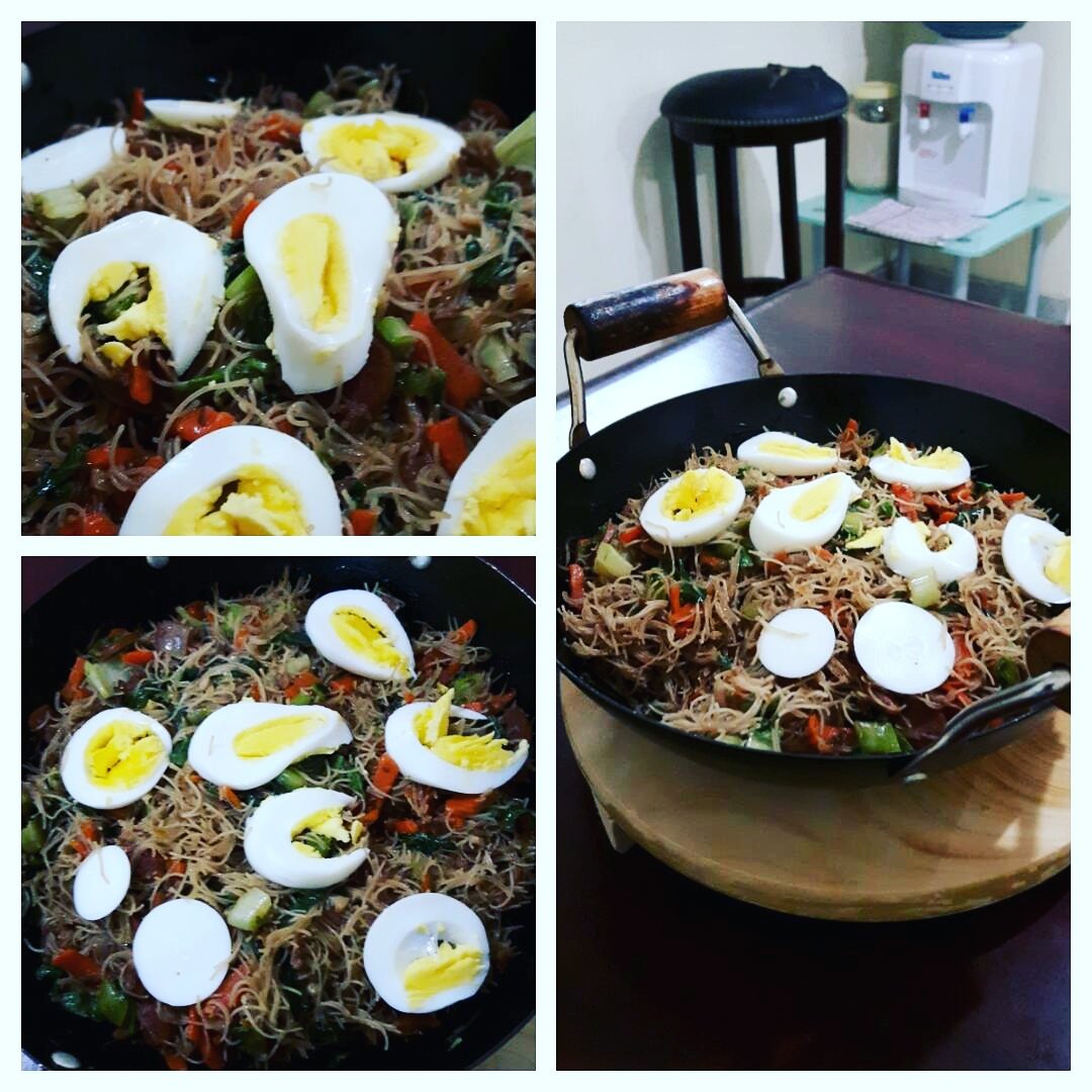 albertnaticz09's tweet photo. All time fave pancit bihon #pinoysnack #foodporn #27Mar2016 https://t.co/7DqYMIsidT