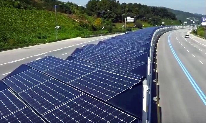 Install_World's tweet photo. #EnergyGenerating #Green – 6 high-tech, energy-generating roads – The Van… https://t.co/QLQWFPiIHg #OtherTech https://t.co/NPk0DcSOTC