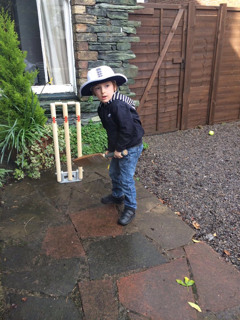 pshields80's tweet photo. Happy 4th Birthday to William. What does every 4 year old want? Spring stumps and England sun hat! #practiceinrain https://t.co/2UTymPMivX