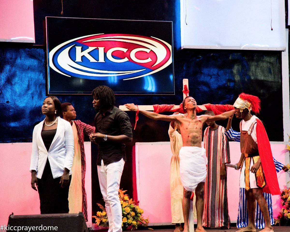 KICCPrayerdome's tweet image. The #KICCdrama team reminding us of the sacrifice at the cross. #lovemadehimdoit